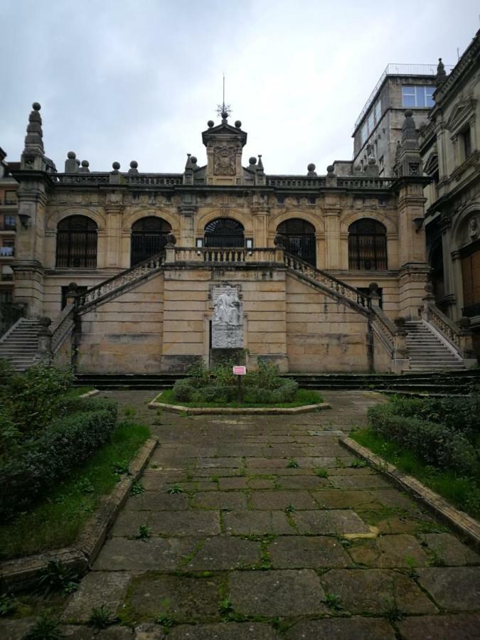 Hospedaje Menendez Pelayo Santander Exterior photo